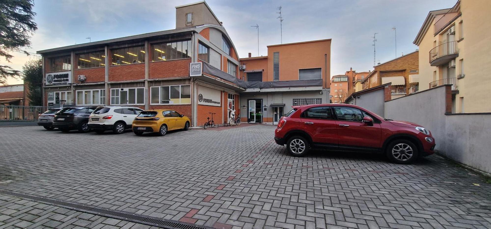 Forumguesthouse Center Parking Parma Exterior photo